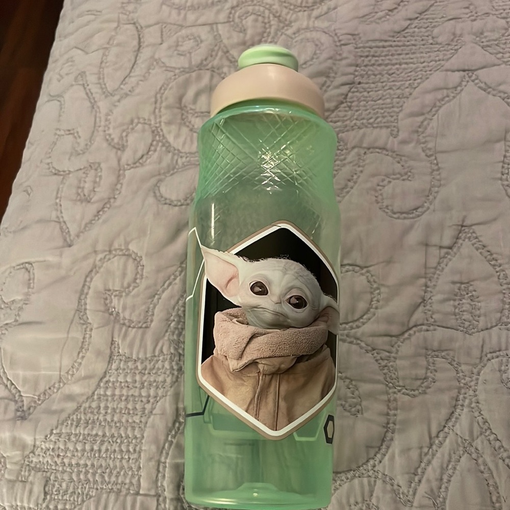 Baby Yoda Mandalorian Plastic Water Bottle